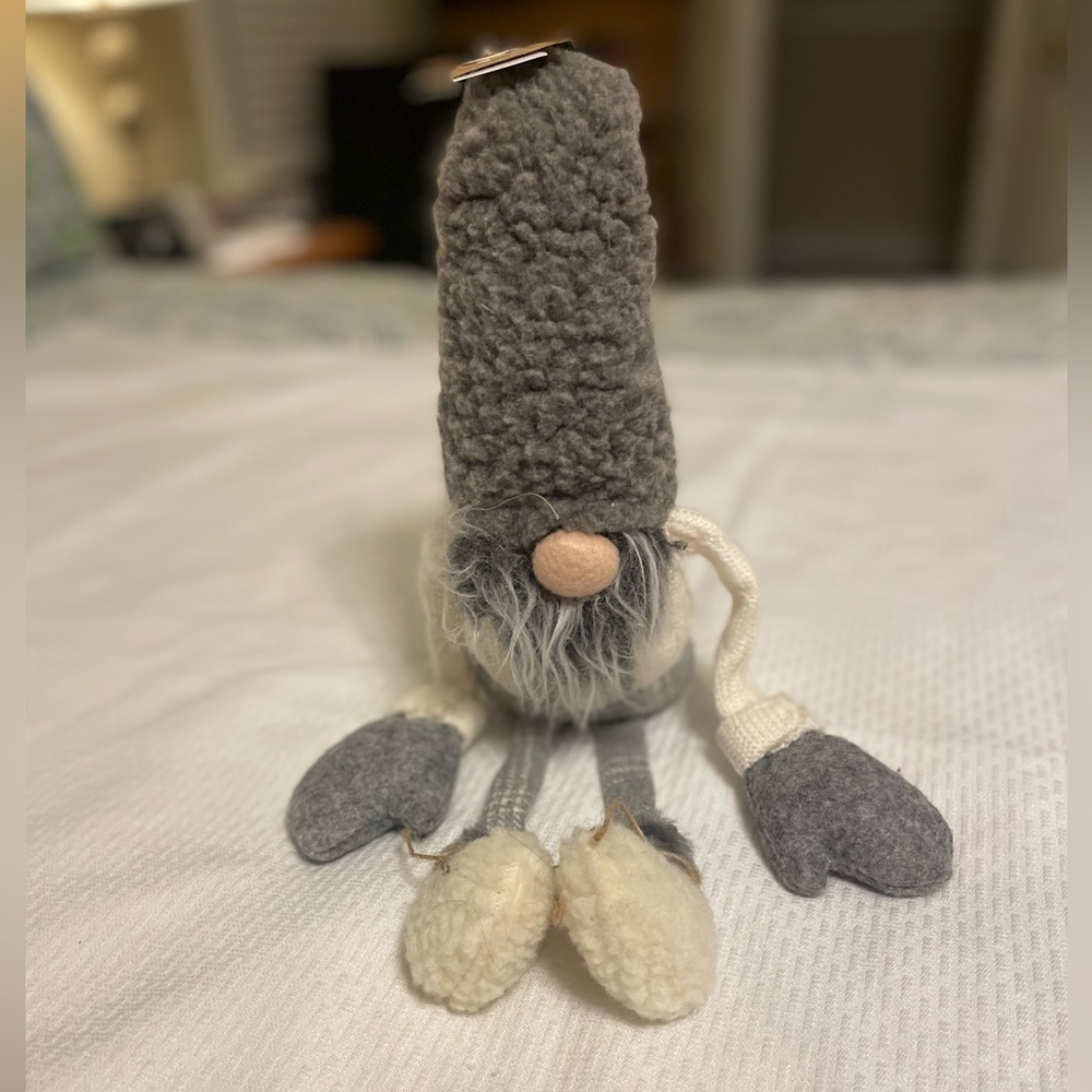 BNWT Mudpie Winter Dangle Arm Gnome